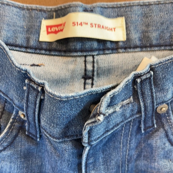 Levi’s - Picture 3 of 5